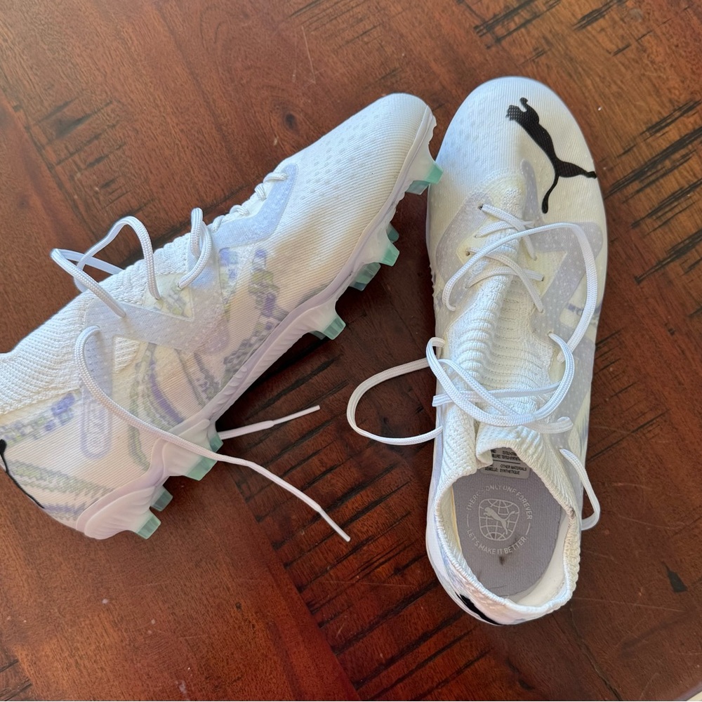 Women’s Teens Soccer Cleats